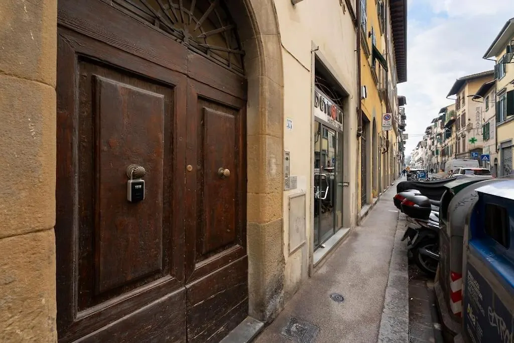 Keys Of Italy - Serragli 55 - Stile Rustico Rinascimentale In Oltrarno Florence 0*,  Italy