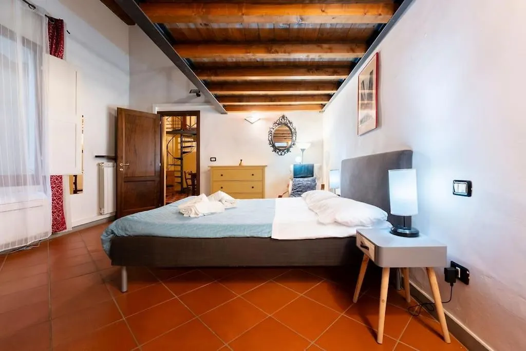 Apartment Keys Of Italy - Serragli 55 - Stile Rustico Rinascimentale In Oltrarno Florence